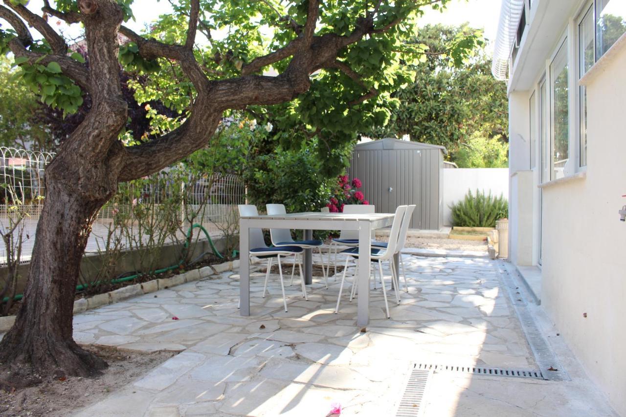 Residence Inaya Six-Fours-les-Plages Exteriör bild